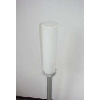 Lampa podłogowa retro na trzech ramionach